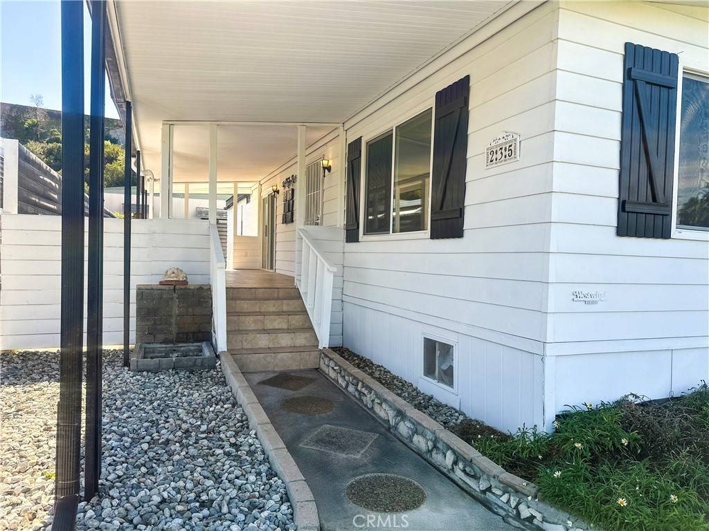 Hacienda Heights, CA 91745,901 6th #235