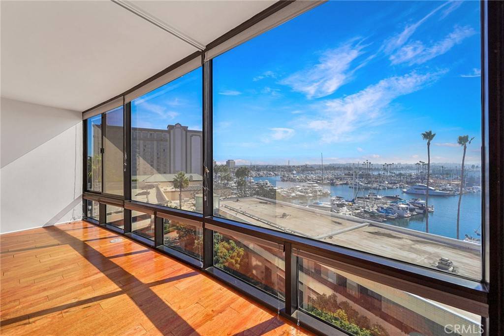Marina Del Rey, CA 90292,4335 Marina City #242