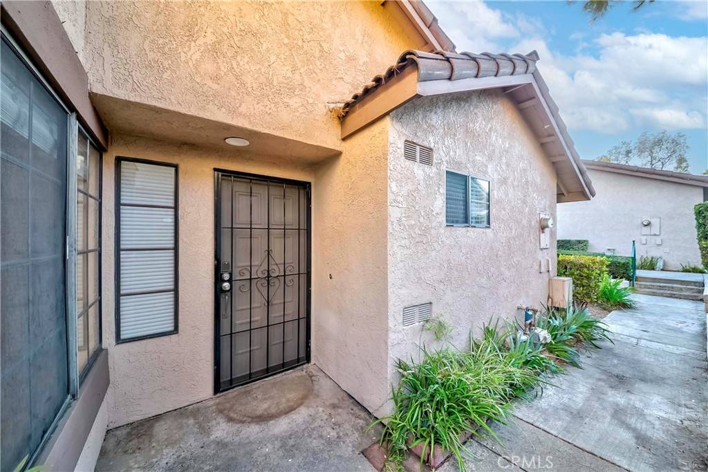 Fullerton, CA 92833,2410 Plaza De Vista