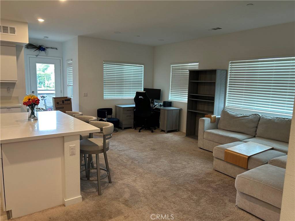 Brea, CA 92821,400 W Central #304