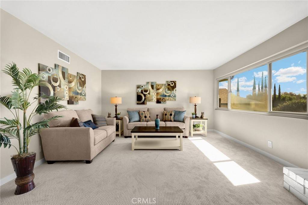 Brea, CA 92821,909 Orangewood Dr