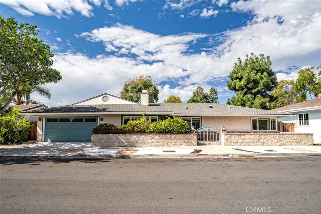 Newport Beach, CA 92660,2233 Heather LN