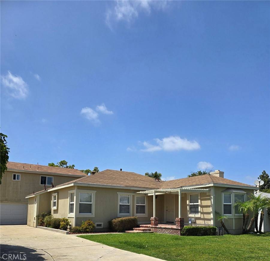 Costa Mesa, CA 92627,2571 Orange