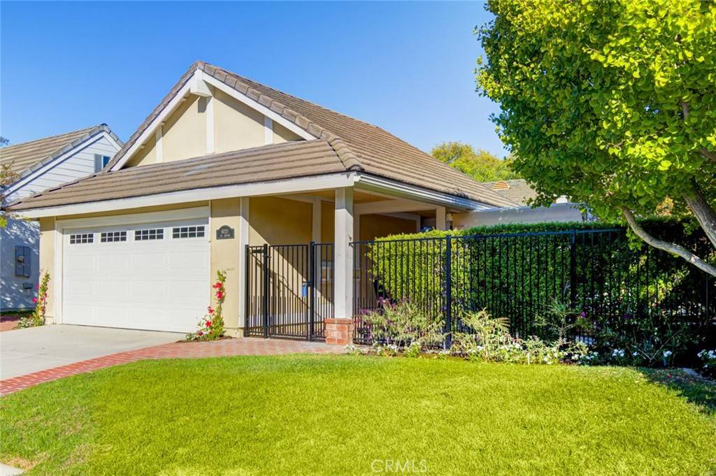 Yorba Linda, CA 92887,6020 Via Santana