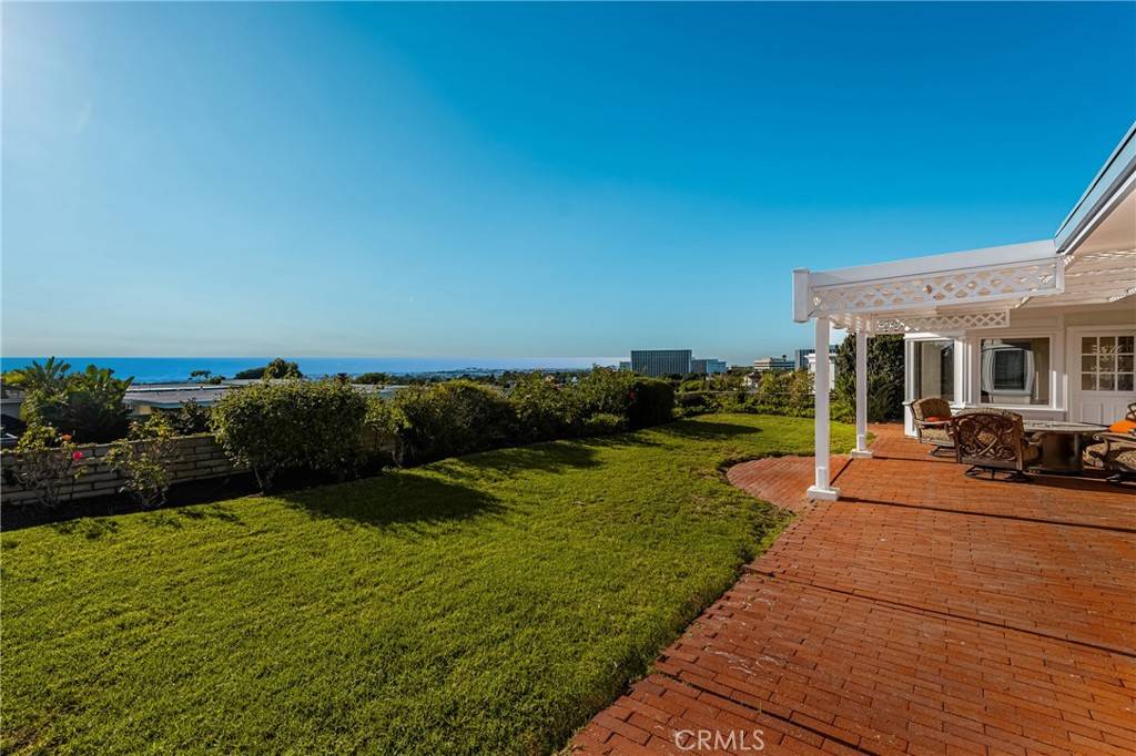 Corona Del Mar, CA 92625,2707 Island View