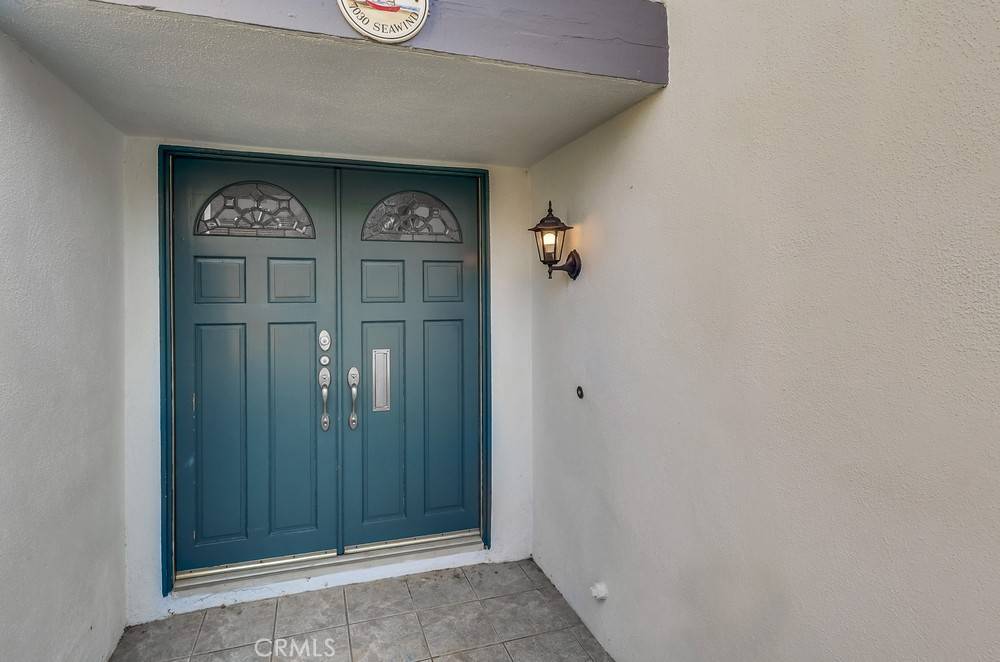Long Beach, CA 90803,7030 Seawind Drive
