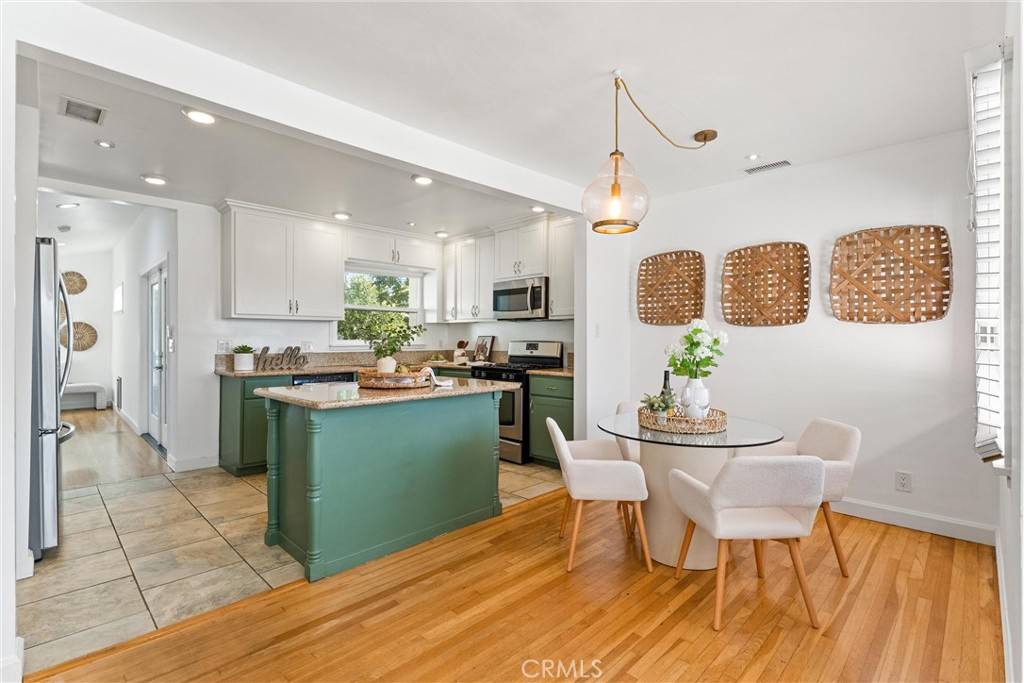 Hawthorne, CA 90250,5475 W 121st