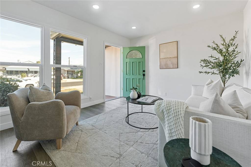 Carson, CA 90810,2616 E 220th