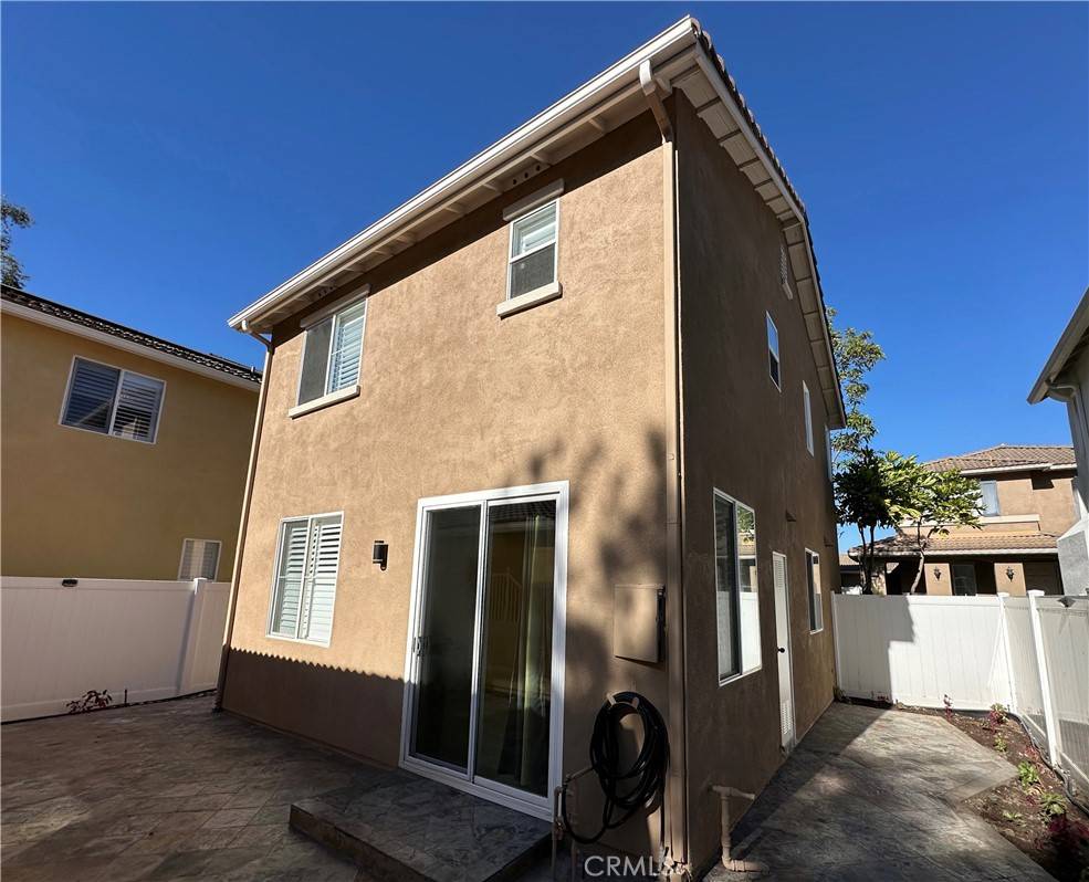 Irvine, CA 92606,146 Saint James #55