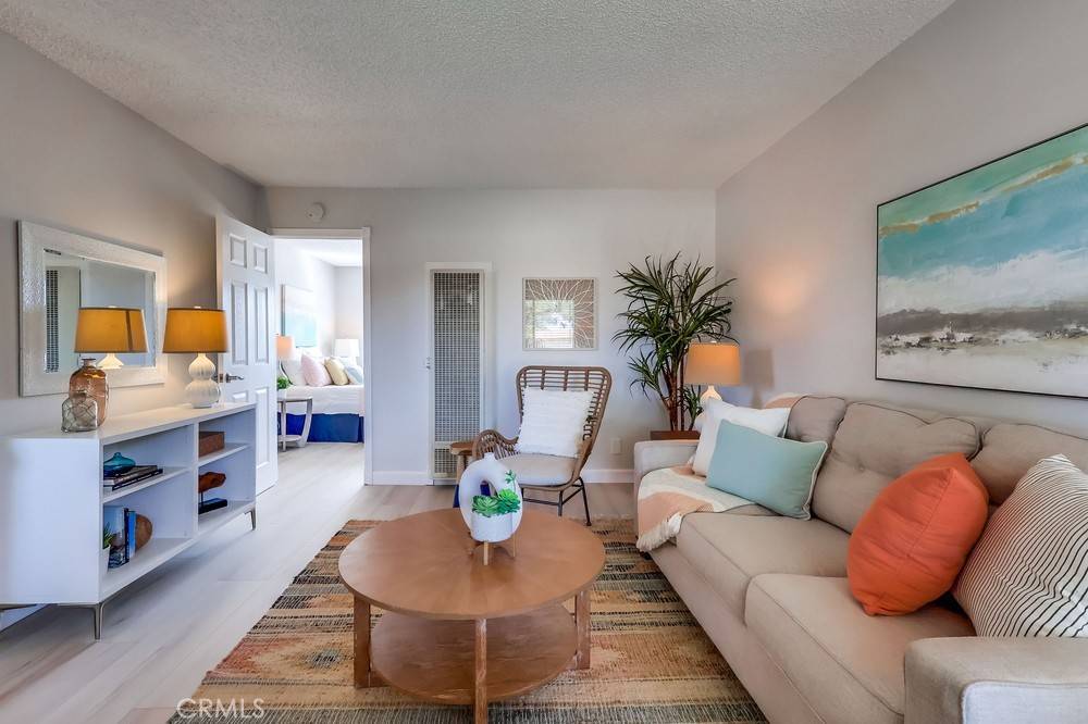 Long Beach, CA 90807,4700 Clair Del #649