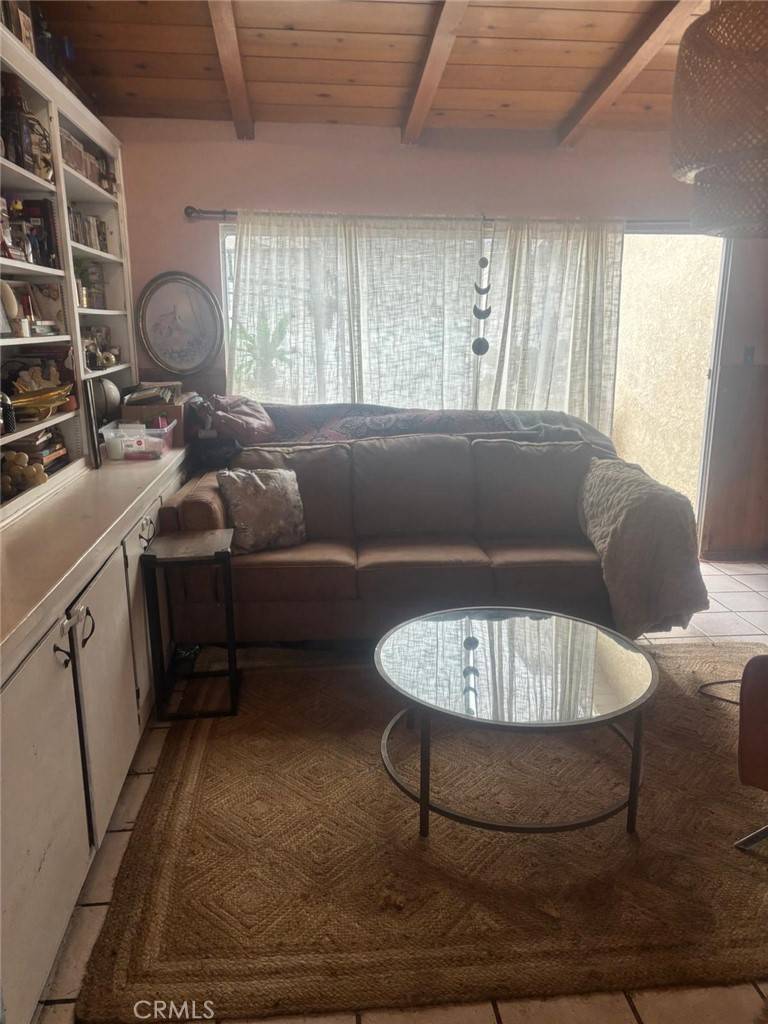 Bellflower, CA 90706,10416 Park ST