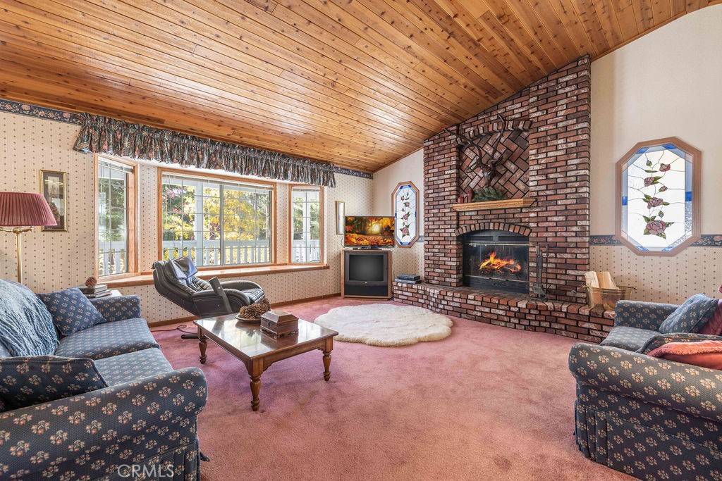 Big Bear, CA 92315,351 Feldstrasse