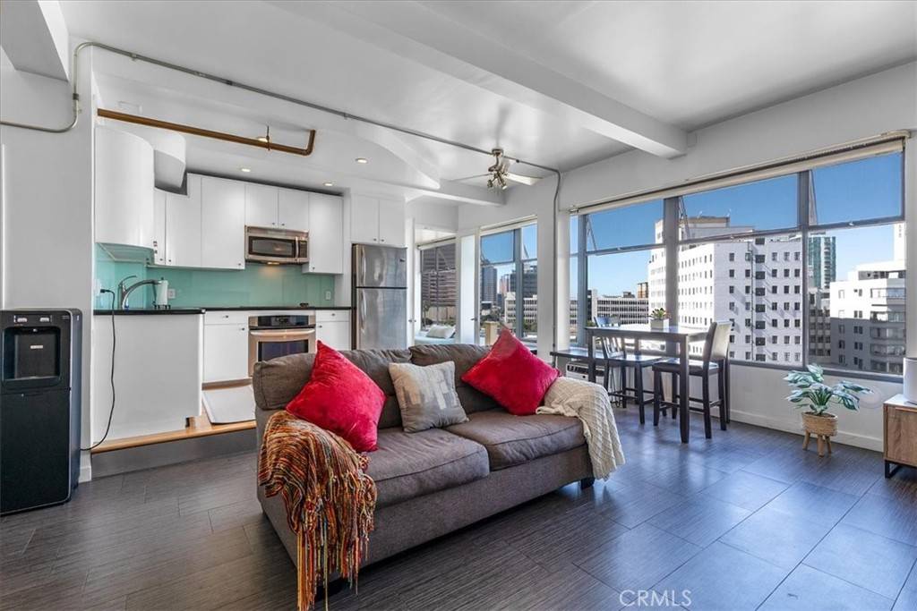 Long Beach, CA 90802,100 Atlantic #701