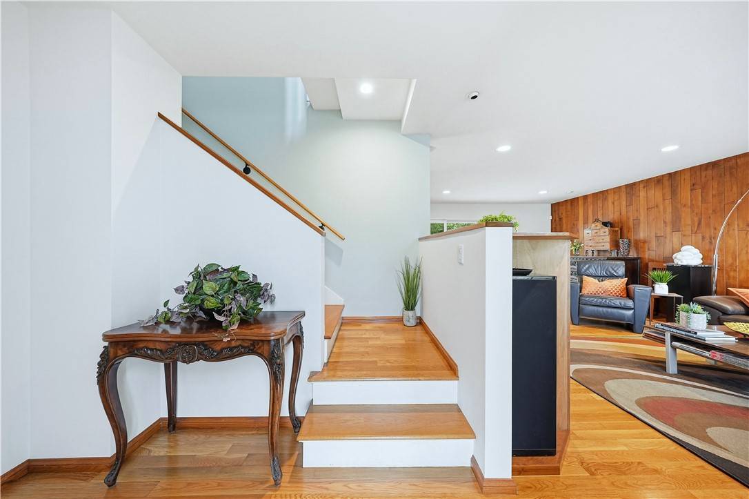 Long Beach, CA 90803,267 Nieto AVE