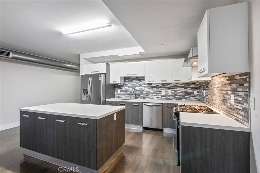 Long Beach, CA 90802,433 Pine AVE #203