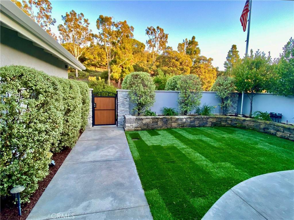 San Clemente, CA 92673,607 Avenida Vaquero