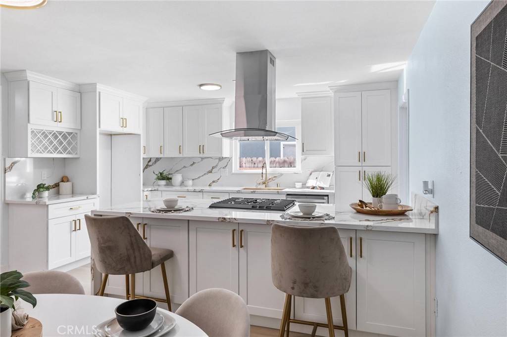 Tustin, CA 92780,14032 Woodlawn