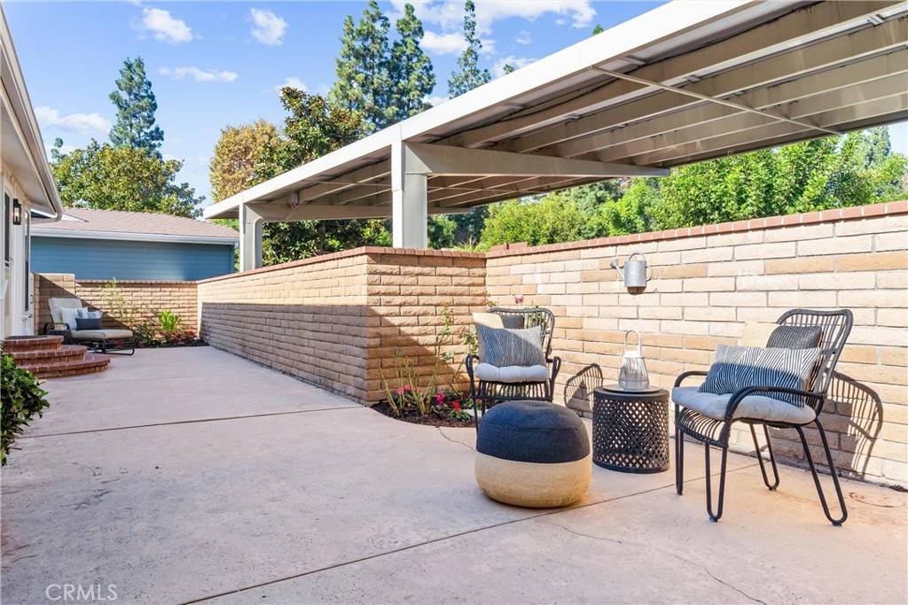 Santa Ana, CA 92705,2544 Park Lake