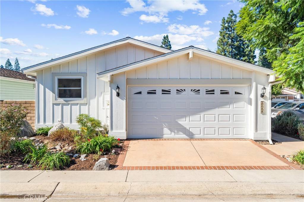 Santa Ana, CA 92705,2544 Park Lake