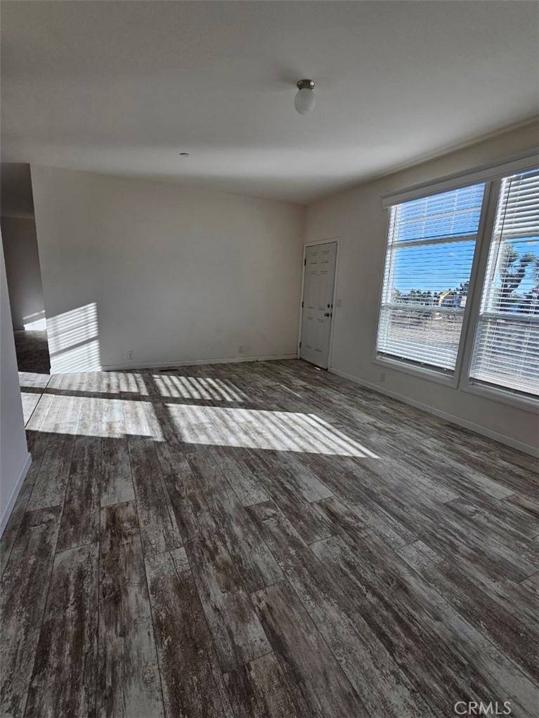 Phelan, CA 92371,8976 Tumbleweed