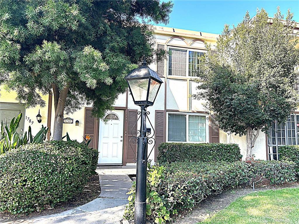 Anaheim, CA 92801,1787 W Greenleaf AVE