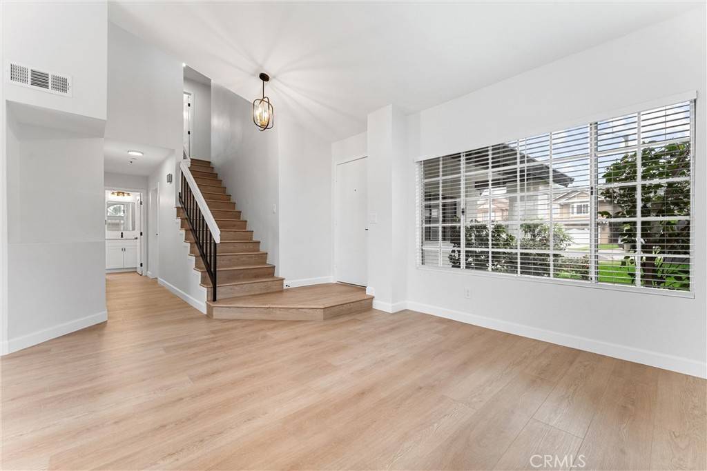 Fontana, CA 92336,13677 Crawford CT