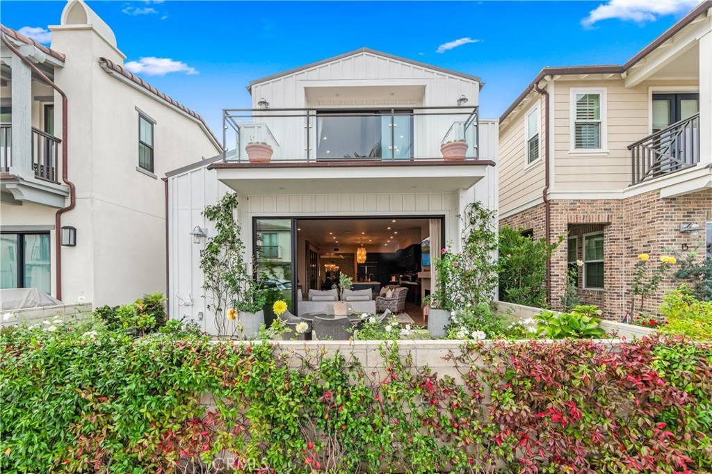 Seal Beach, CA 90740,15 Marina Way