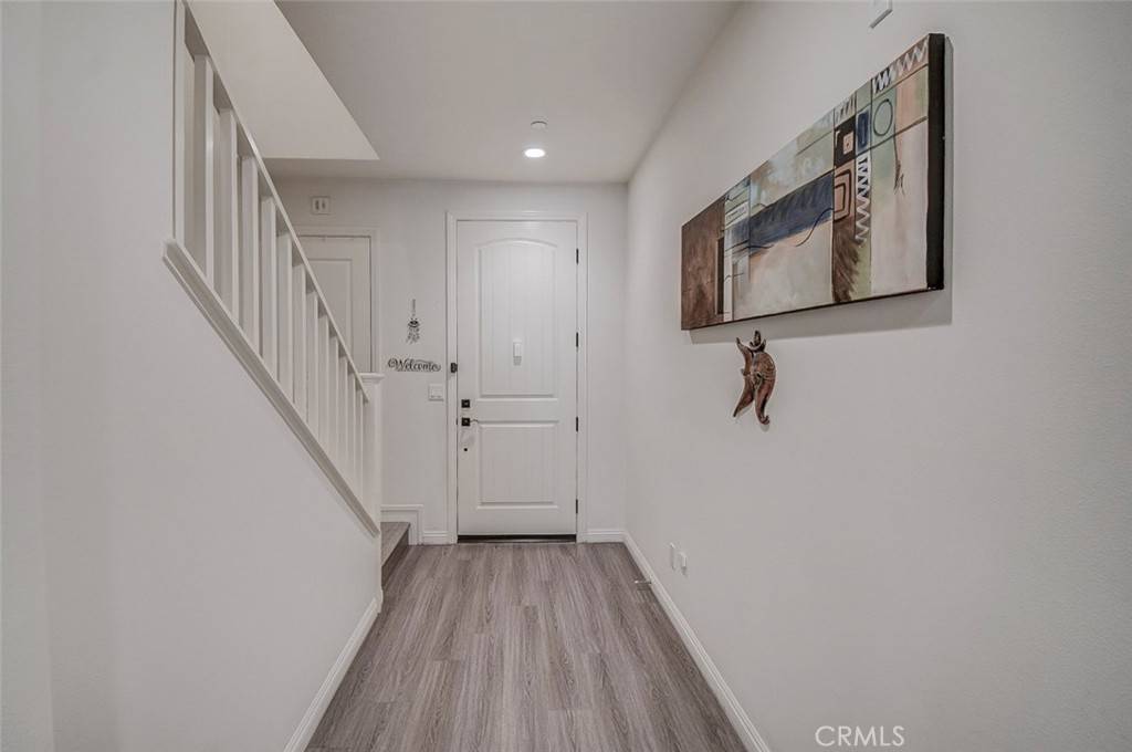 Irvine, CA 92618,128 Full Sun