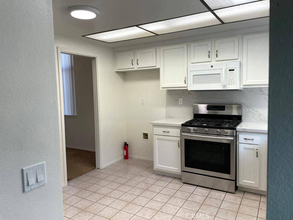 Yorba Linda, CA 92886,20430 Via Cadiz