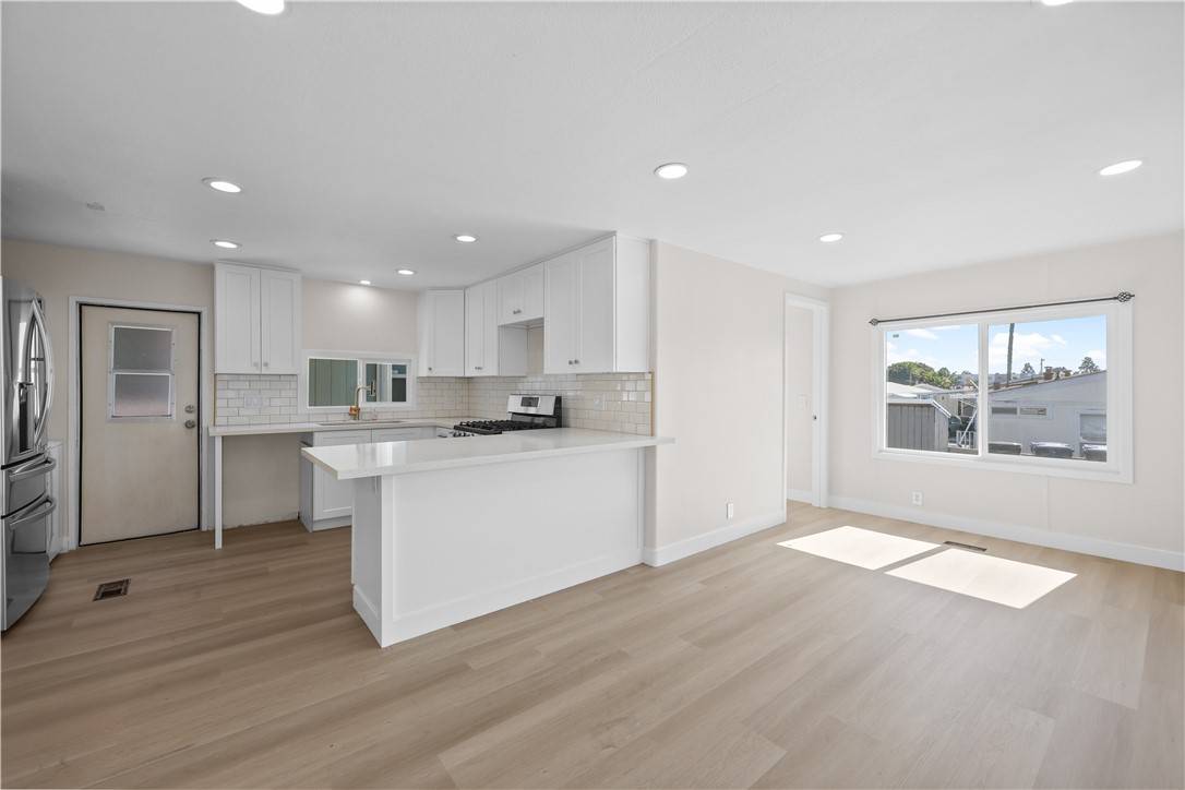 Torrance, CA 90501,23701 Western