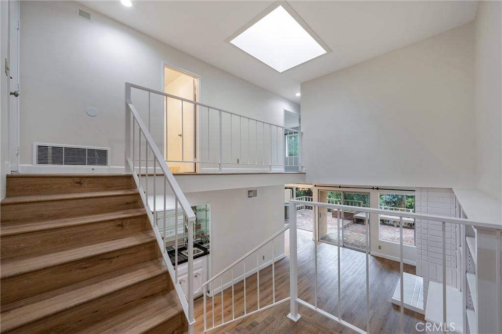 Fullerton, CA 92832,838 W Glenwood