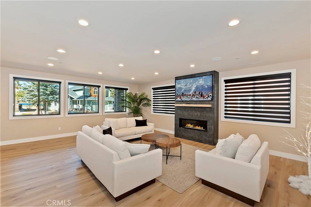 Big Bear Lake, CA 92315,361 Meadow CIR N