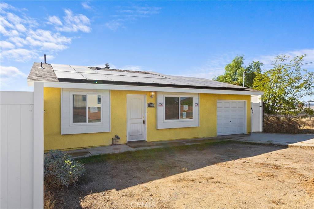 Canyon Lake, CA 92587,23561 Clara