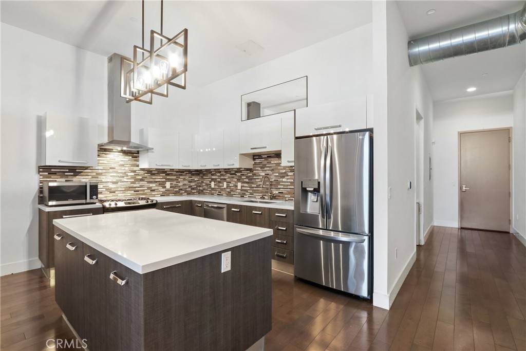 Long Beach, CA 90802,433 Pine AVE #300