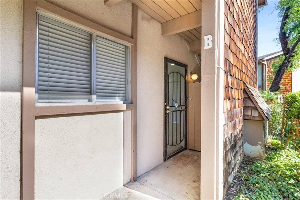 Santa Ana, CA 92701,1044 Cabrillo Park #B