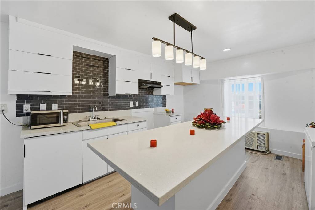 Buena Park, CA 90621,7142 Orangethorpe #12B