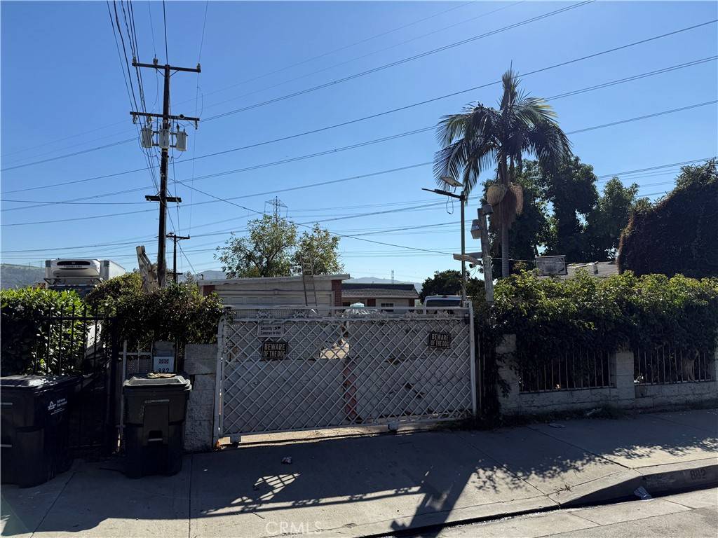 South El Monte, CA 91733,882 Durfee