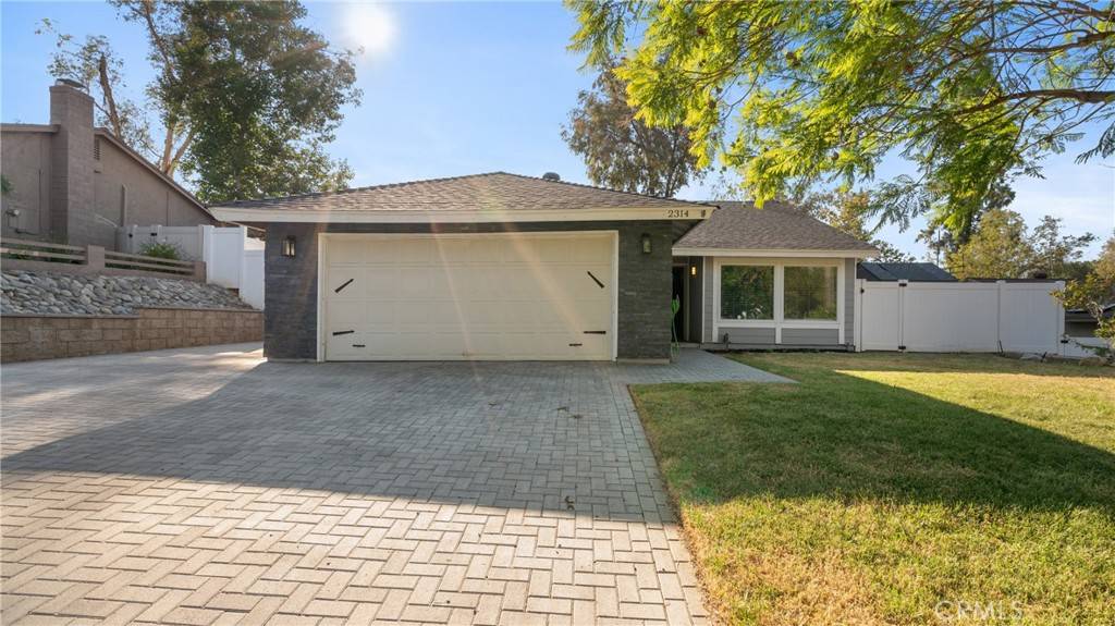 Corona, CA 92882,2314 McNeil Cir