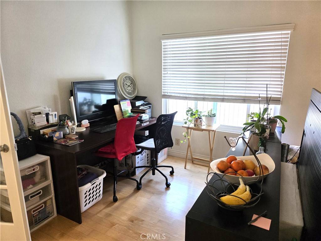 Irvine, CA 92614,388 Fallingstar