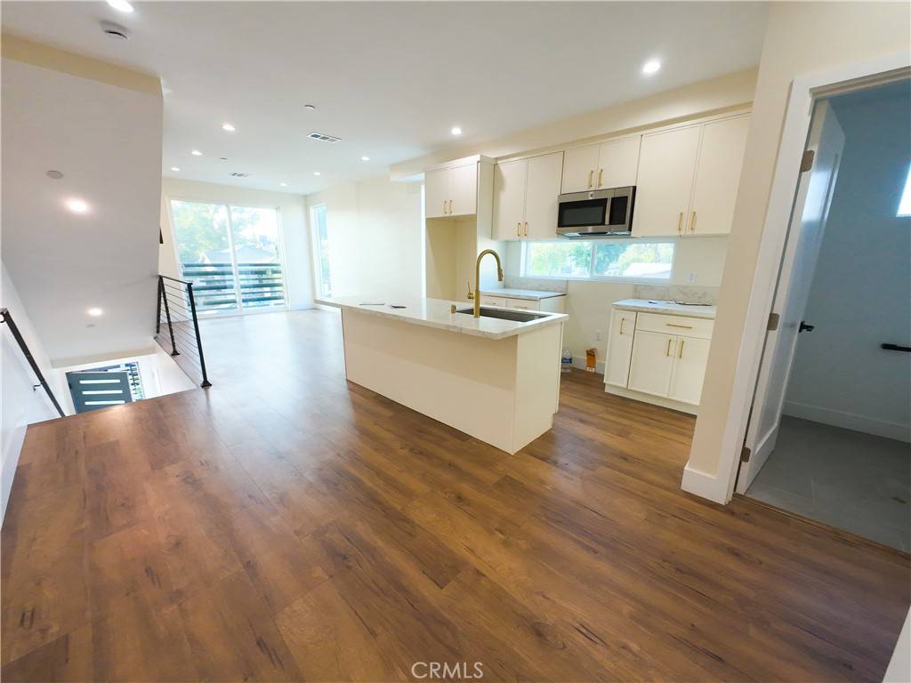 North Hollywood, CA 91606,6628 Camellia AVE #6628