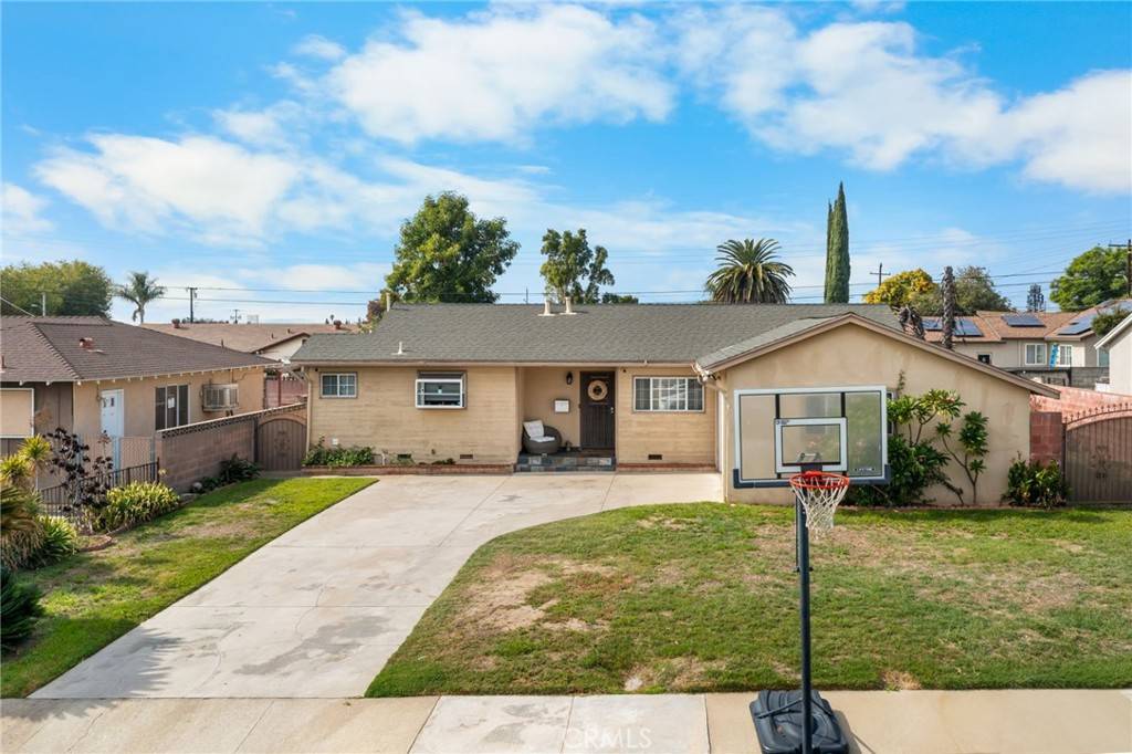 Montclair, CA 91763,10018 Geneva AVE