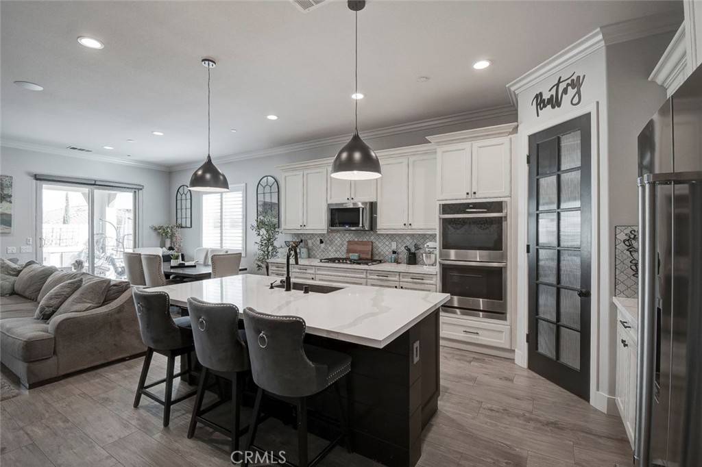 Corona, CA 92883,2326 Palmer