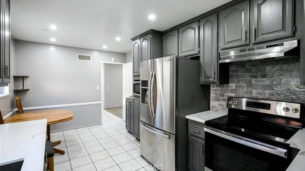 Garden Grove, CA 92840,10136 Montecito Plz