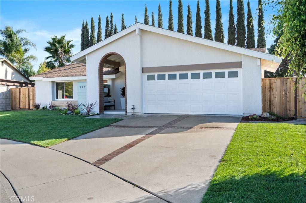 Orange, CA 92865,242 E Paddle Wheel