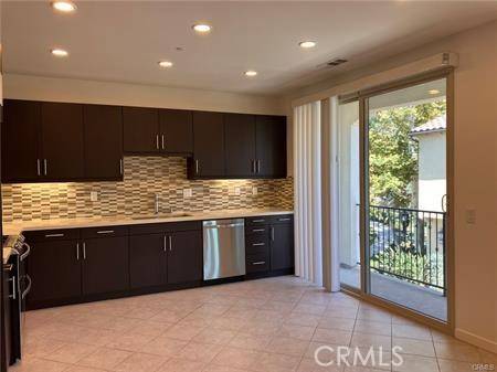 Lake Forest, CA 92630,16 Agave