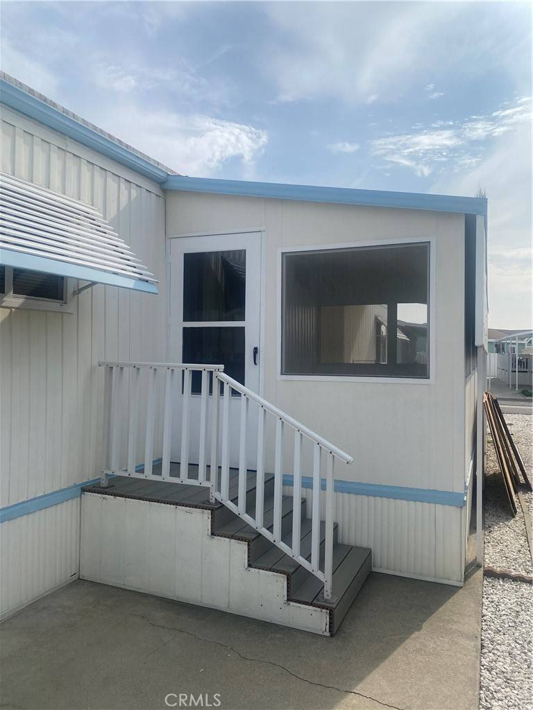 Anaheim, CA 92801,16 Palm Via