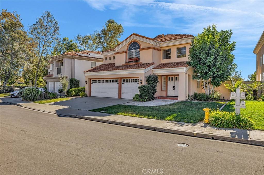 Lake Forest, CA 92610,32 Salinas