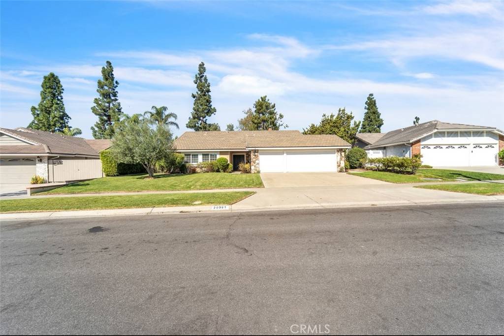 Yorba Linda, CA 92886,20391 Via Marwah