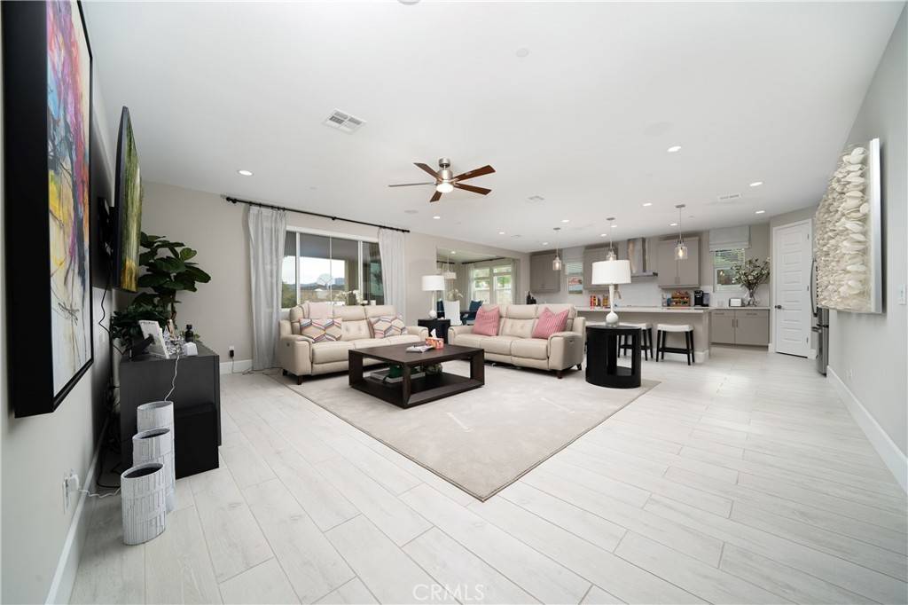 Lake Elsinore, CA 92530,16654 Elk Grove