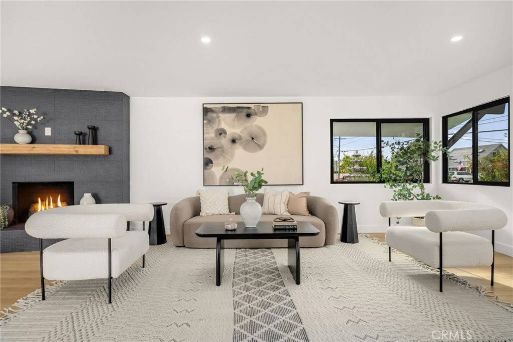 Westminster, CA 92683,6072 Navajo RD